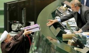 شرط‌بندی دولت روی "اسب پیر"