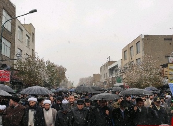 راهپیمایی خودجوش علیه اغتشاشگران در سراسر کشور/زنجانیها دربرف سنگ تمام گذاشتند/تشییع پرشکوه شهید امنیت بردستان مردم کرمانشاه